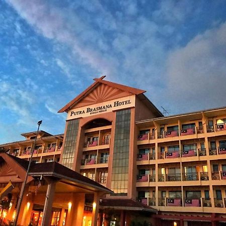 Putra Brasmana Hotel Kuala Perlis Exteriör bild