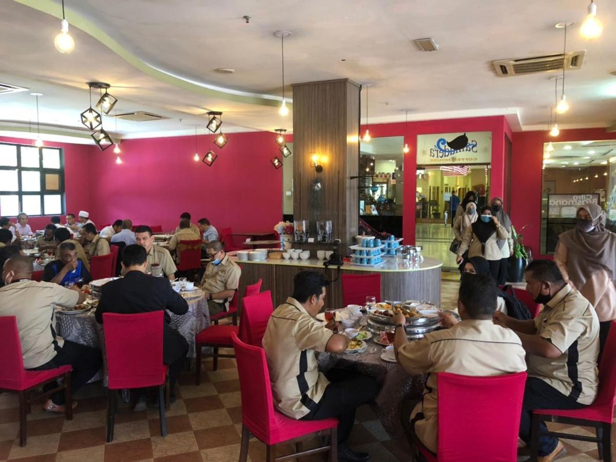 Putra Brasmana Hotel Kuala Perlis Exteriör bild