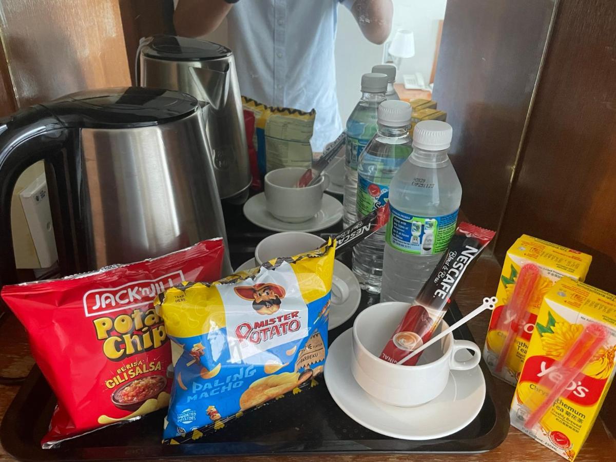 Putra Brasmana Hotel Kuala Perlis Exteriör bild