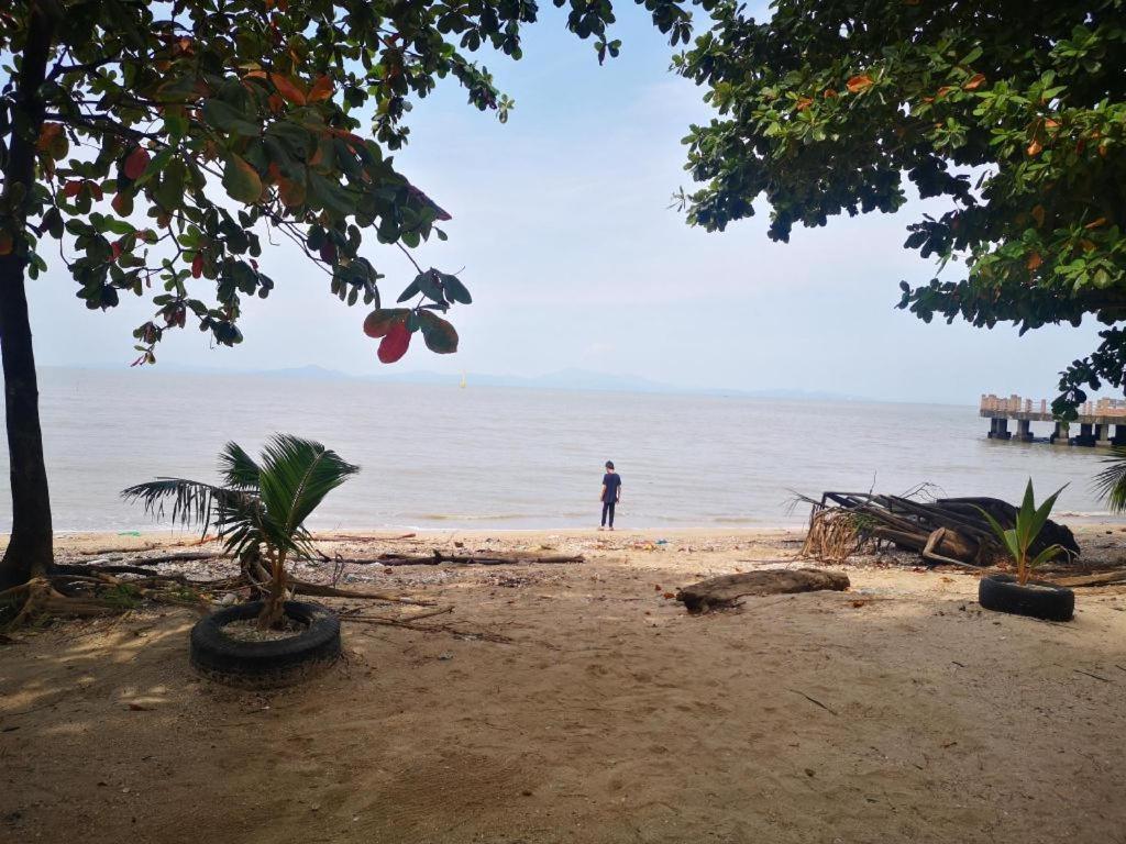 Putra Brasmana Hotel Kuala Perlis Exteriör bild