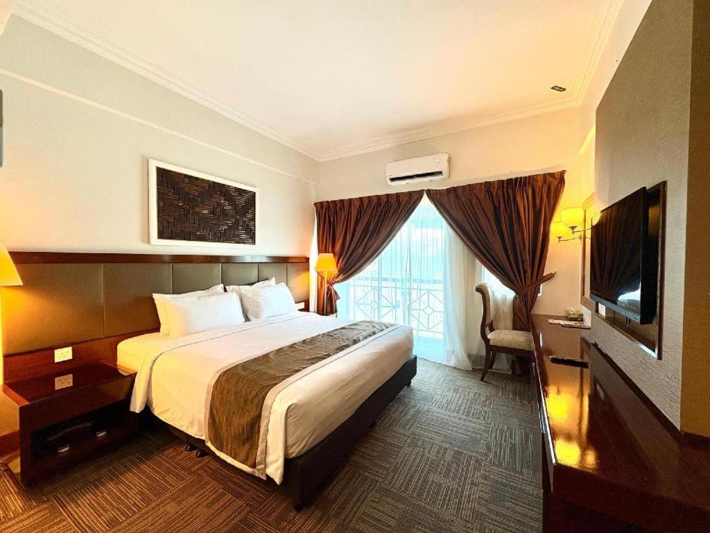 Putra Brasmana Hotel Kuala Perlis Exteriör bild